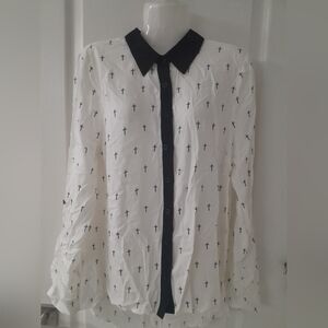 Cross Paterned Button Down Shirt Size Large